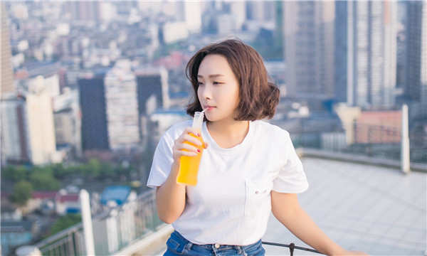 乌达关于试管代生助孕多少钱的详尽分析与指导